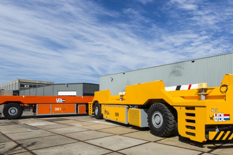 Lees meer over het artikel VDL gaat 77 elektrische containervoertuigen leveren aan ECT